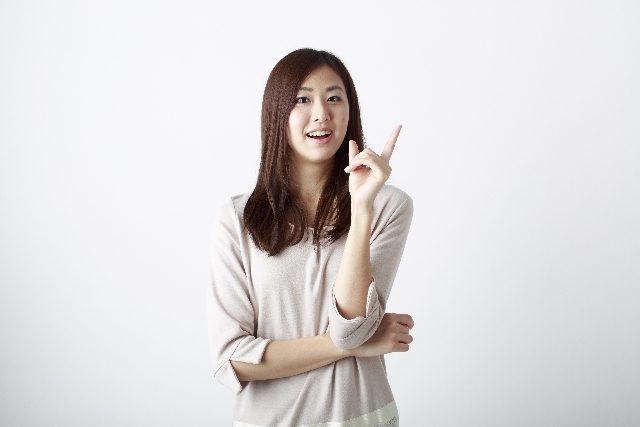 気づきを得た女性の写真