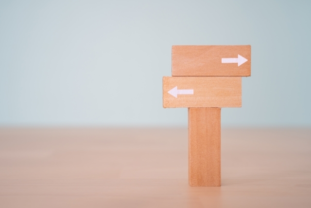 分かれ道の画像